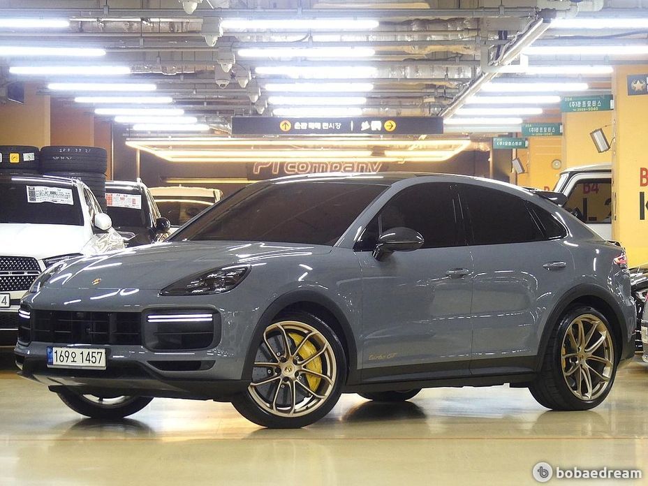 Porsche Cayenne 2022