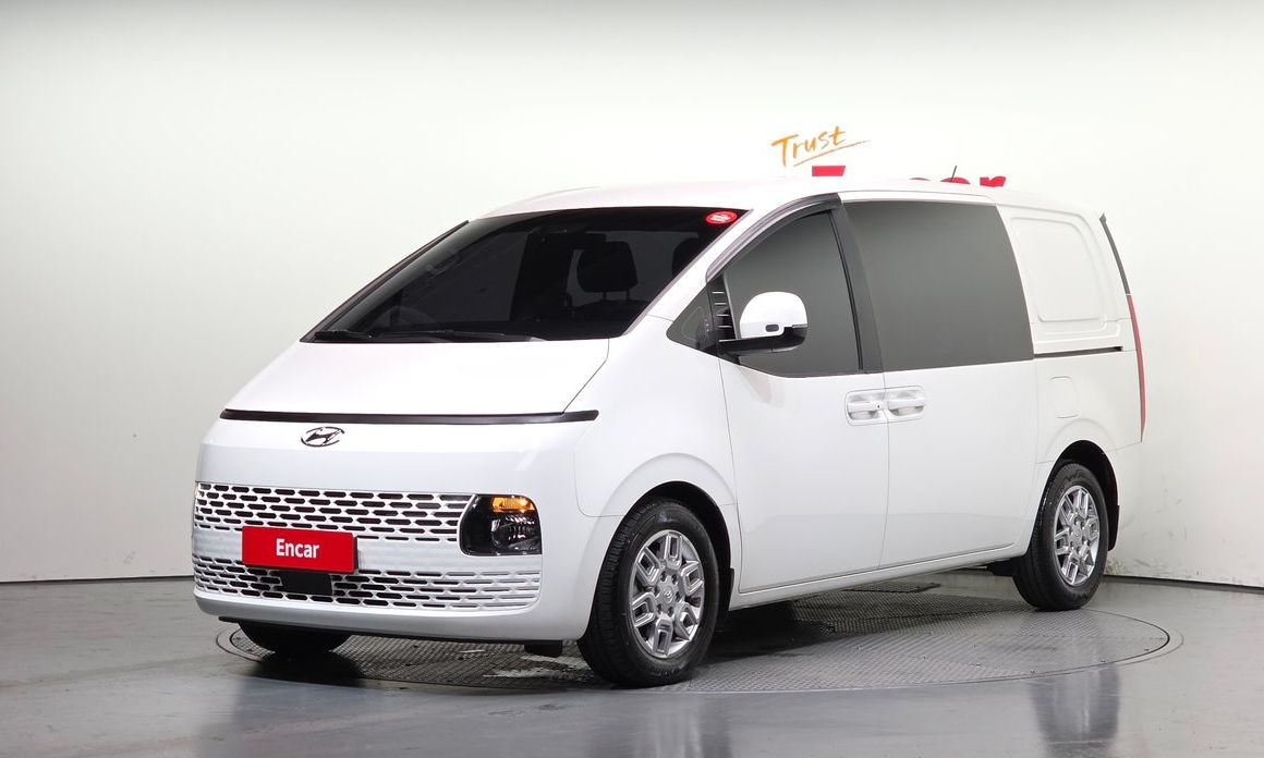 Hyundai Staria 2022