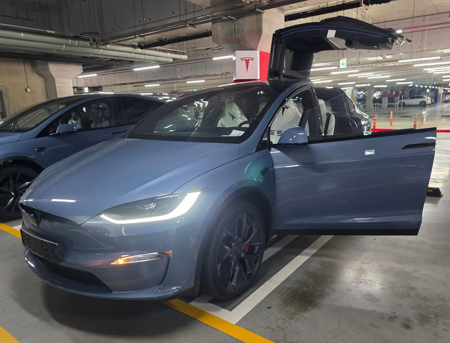 Tesla Model X 2026