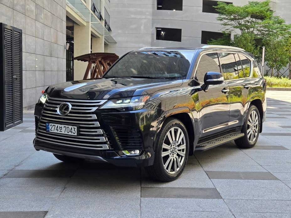 Lexus LX 2025