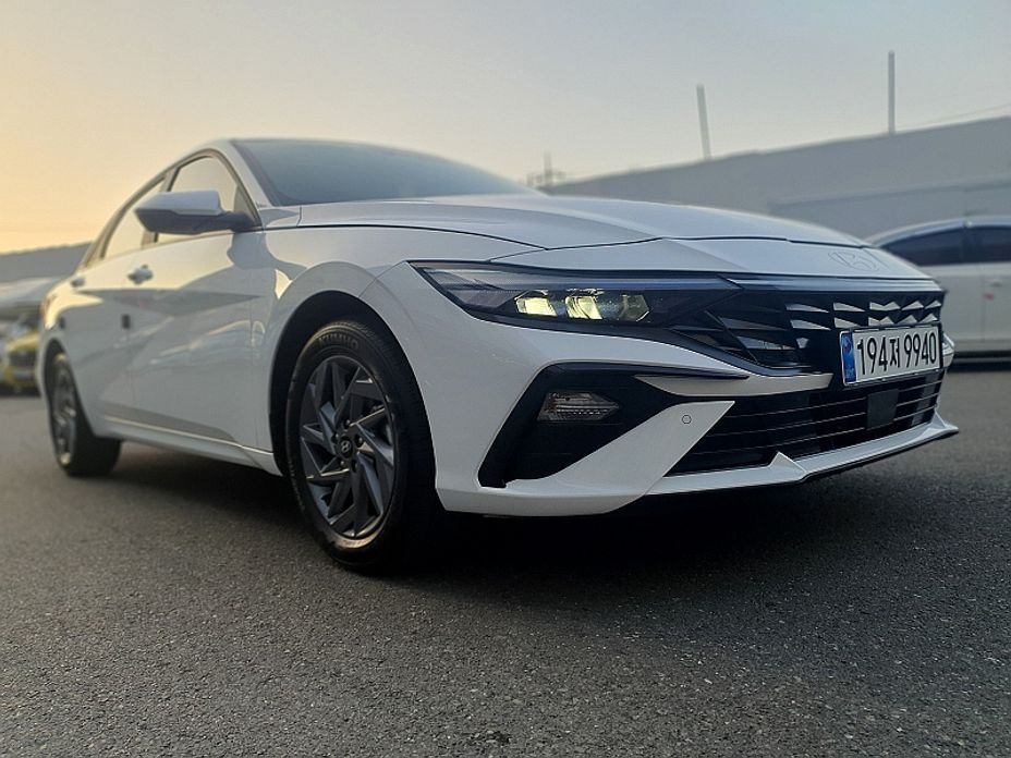Hyundai AVANTE 2024