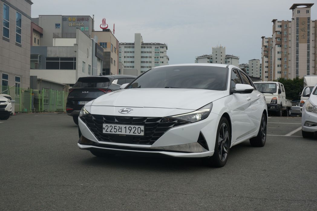 Hyundai AVANTE 2021
