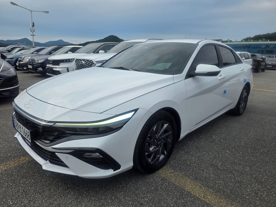 Hyundai AVANTE 2024