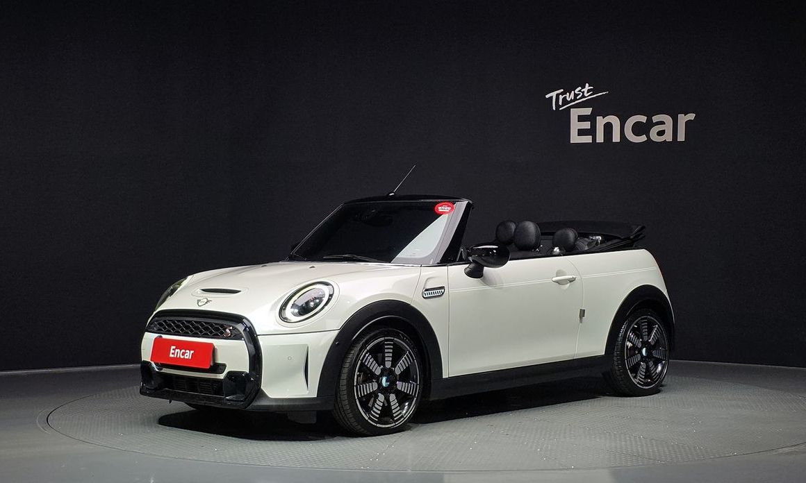 Mini Cooper Convertible 2023