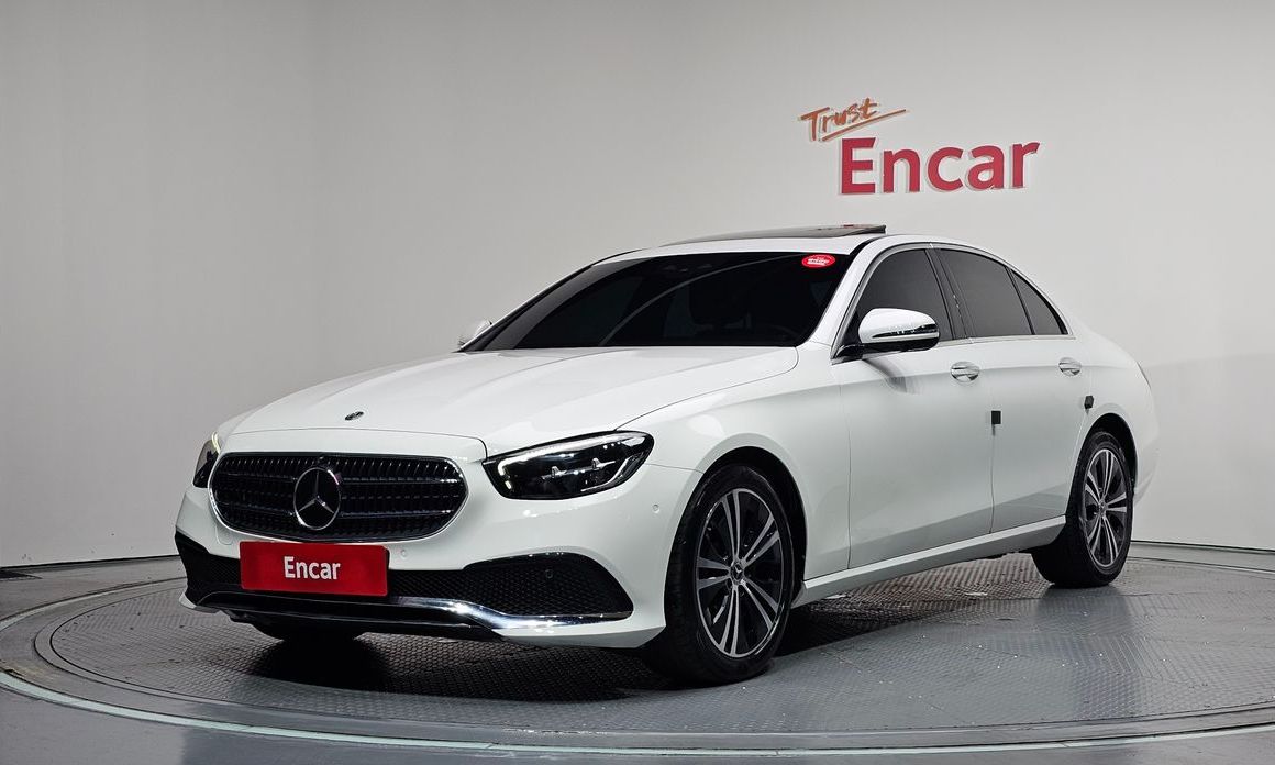 Mercedes-Benz E-Class 2022
