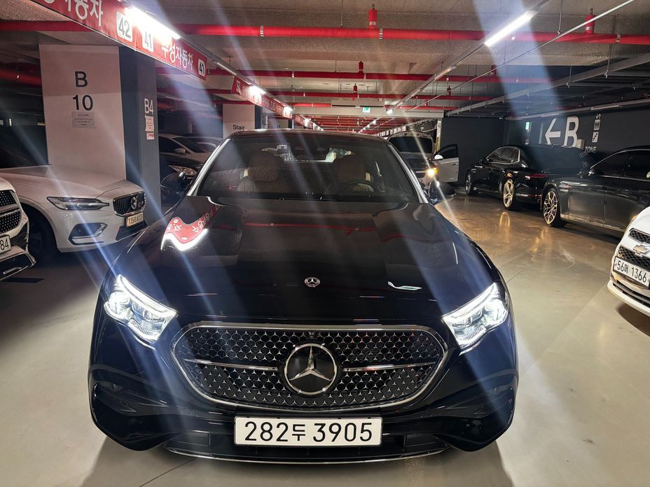 Mercedes-Benz E-Class 2025