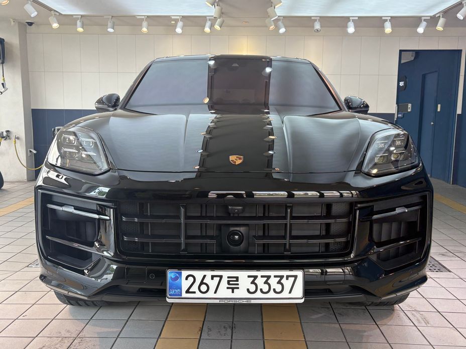 Porsche Cayenne 2025