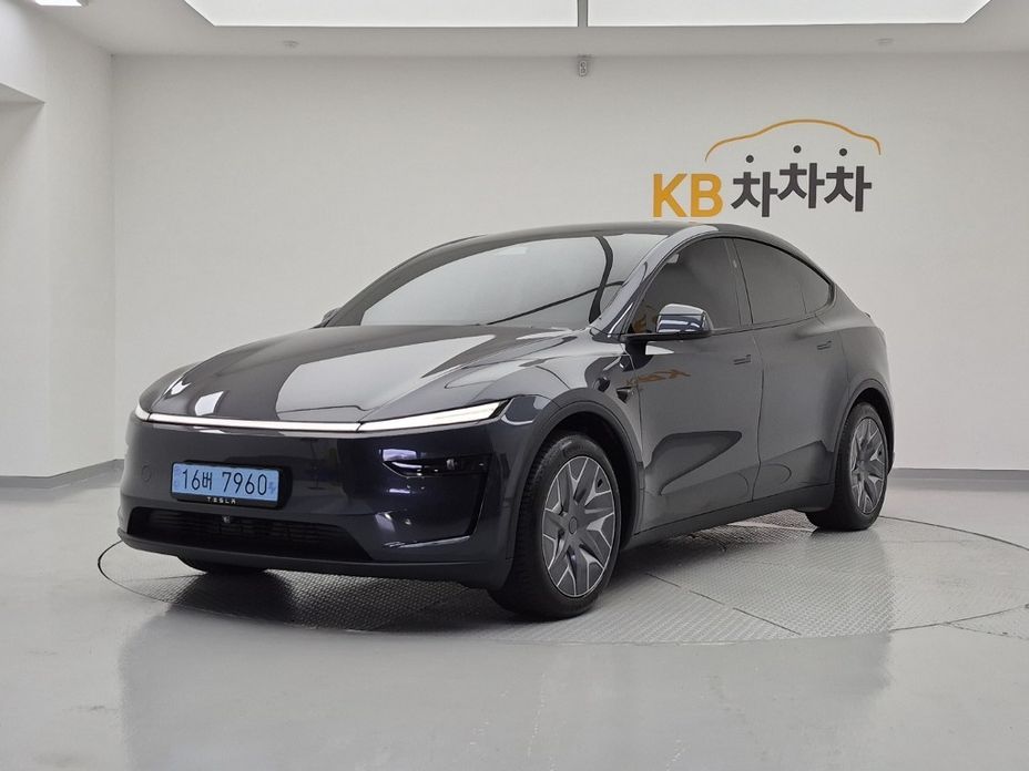 Tesla Model Y 2026