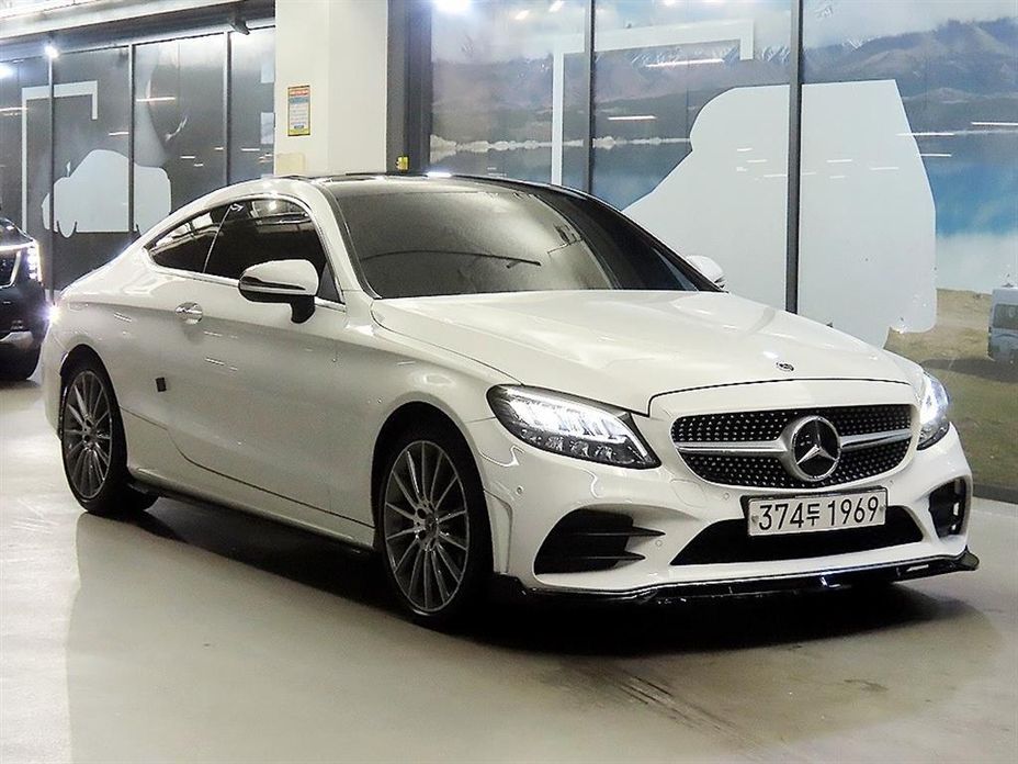 Mercedes-Benz C-Class 2019