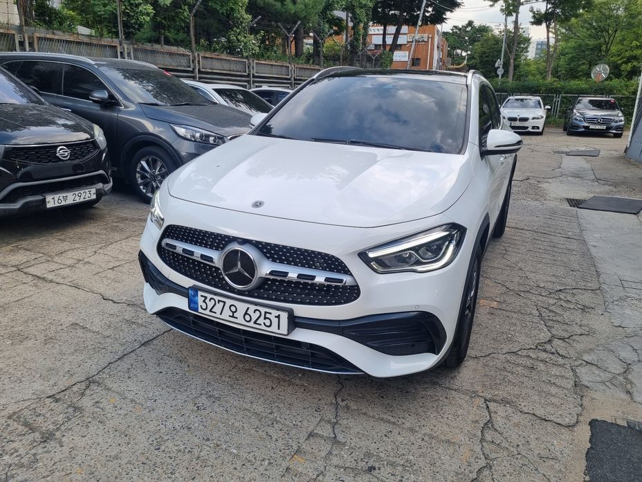 Mercedes-Benz GLA-Class 2023