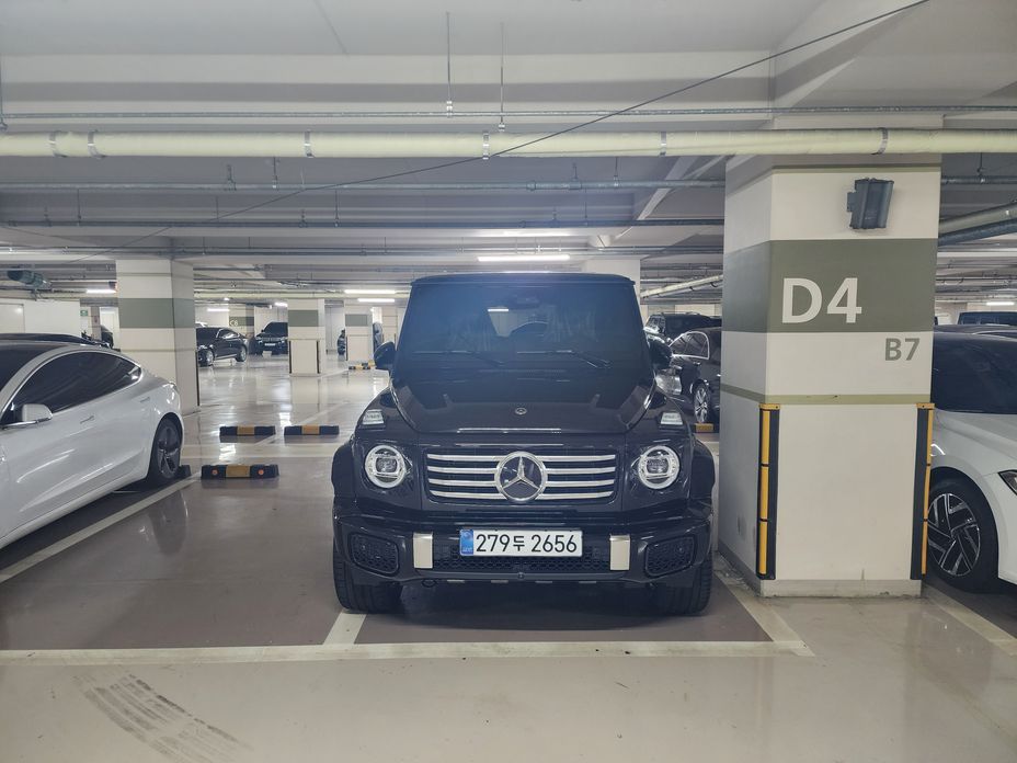 Mercedes-Benz G-Class 2026