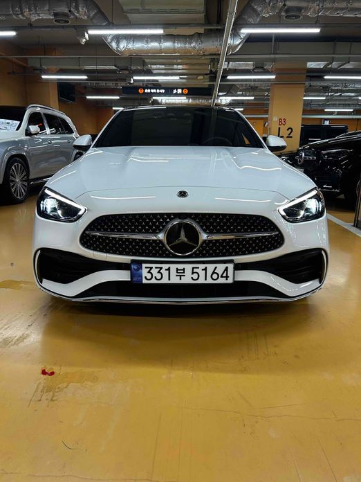 Mercedes-Benz C-Class 2025