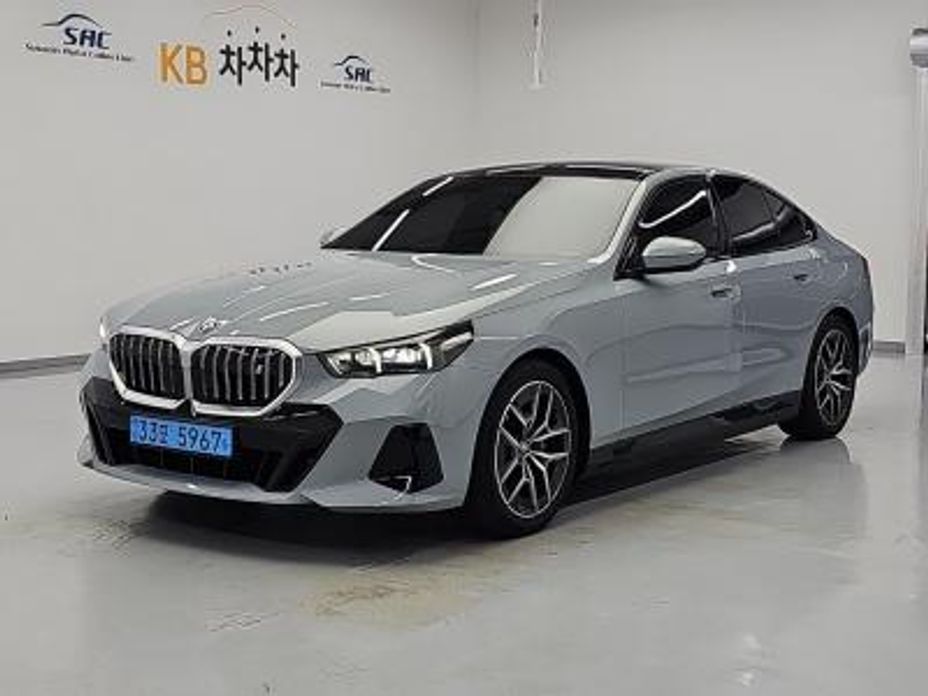 BMW i5 2026