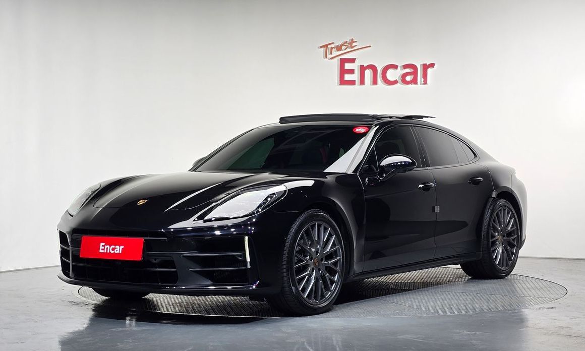 Porsche Panamera 2025