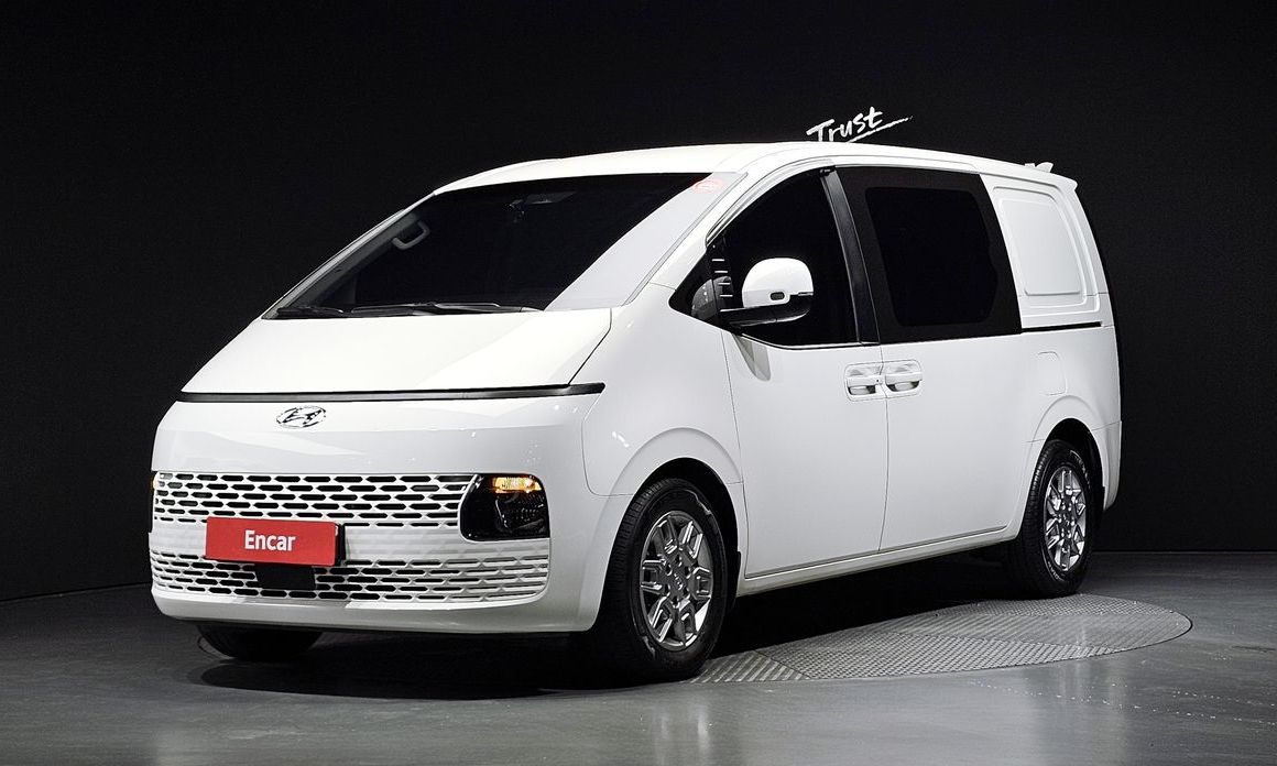 Hyundai Staria 2022