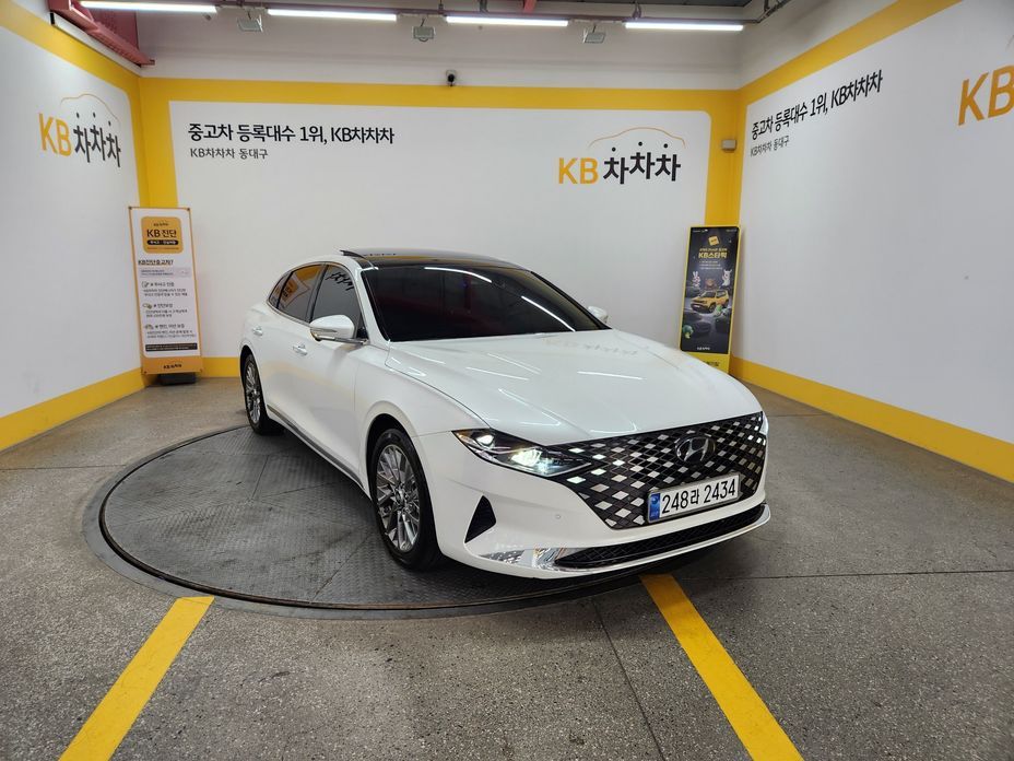 Hyundai Grandeur 2022