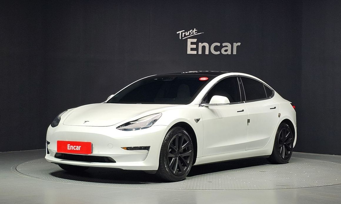 Tesla Model 3 2020