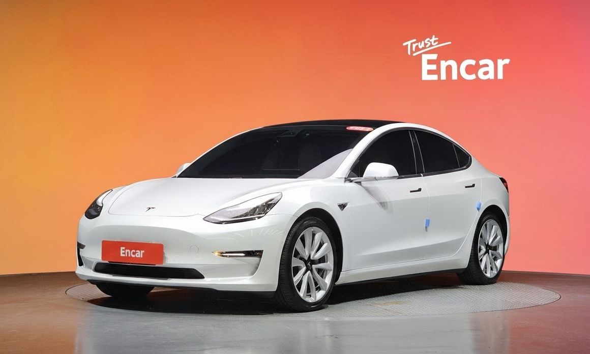 Tesla Model 3 2020