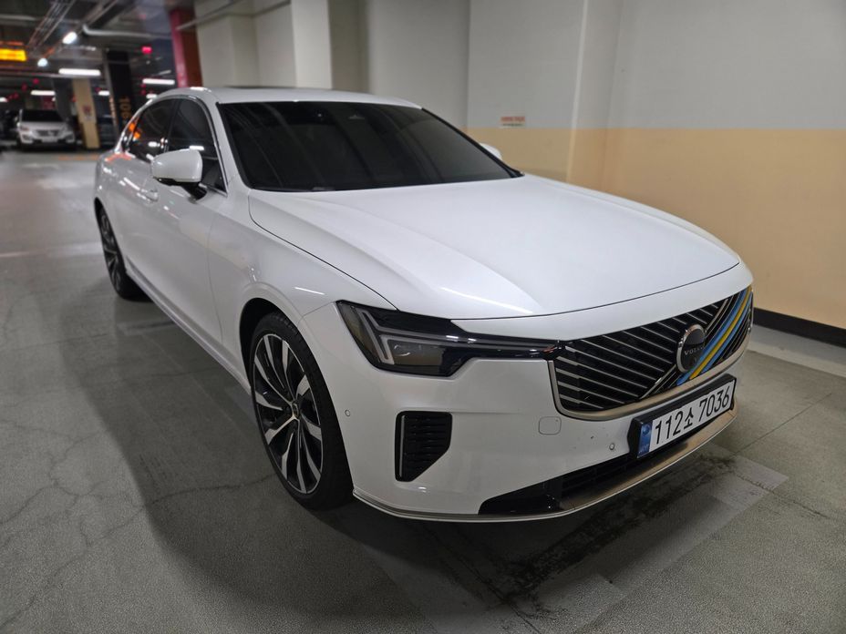 Volvo S90 2026