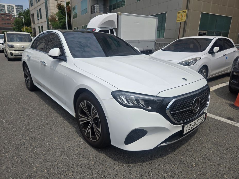 Mercedes-Benz E-Class 2026