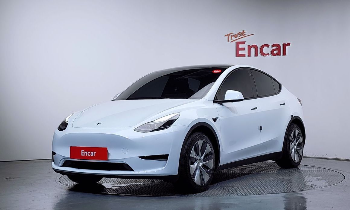 Tesla Model Y 2023