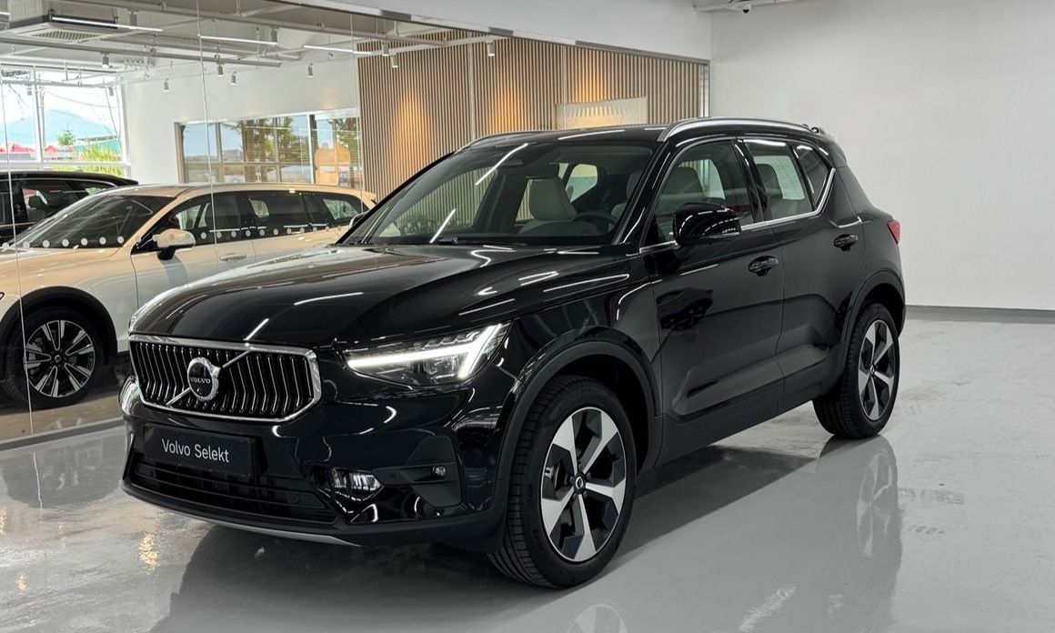 Volvo XC40 2025