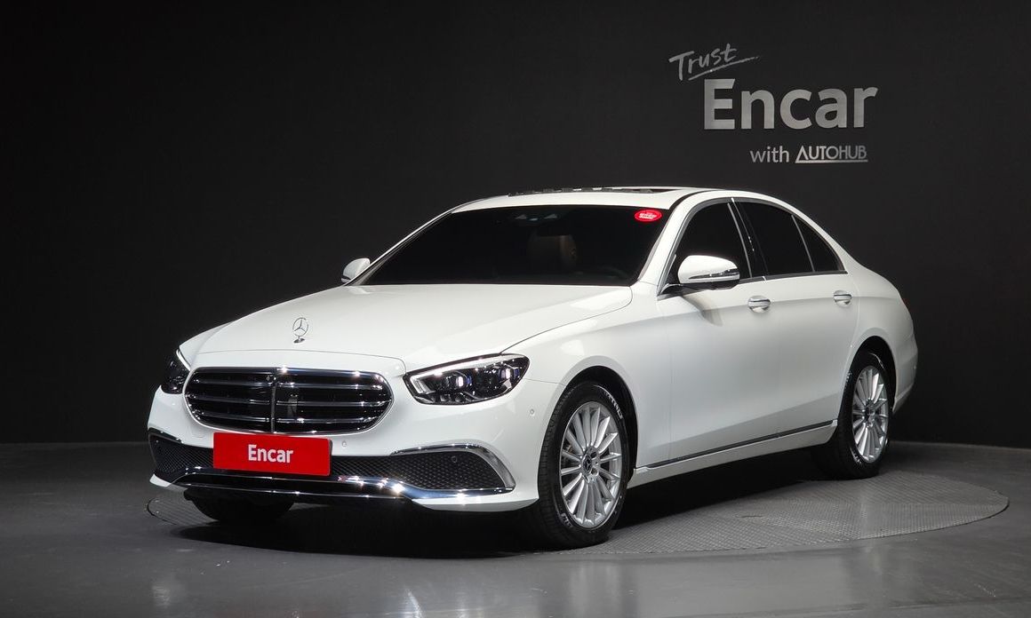 Mercedes-Benz E-Class 2023