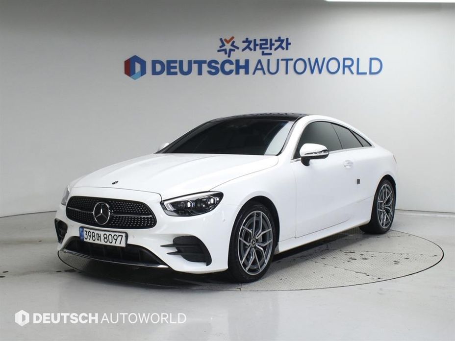 Mercedes-Benz E-Class 2022