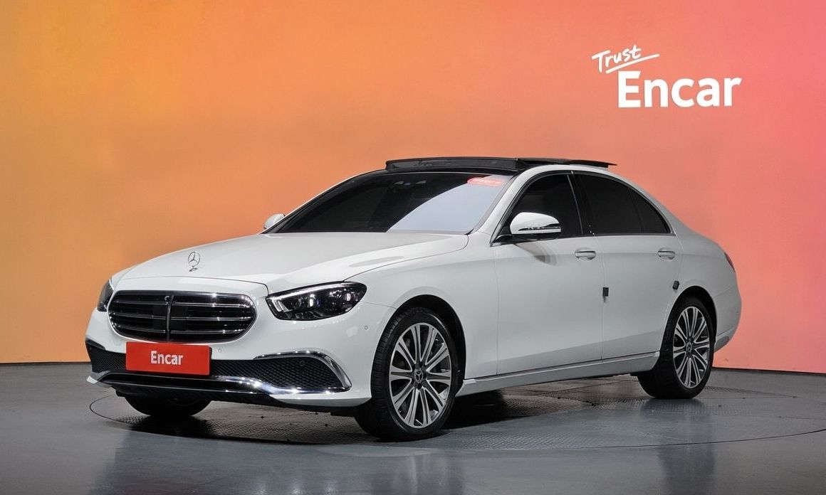 Mercedes-Benz E-Class 2022