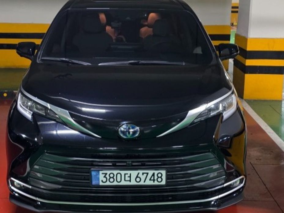 Toyota Sienna 2025