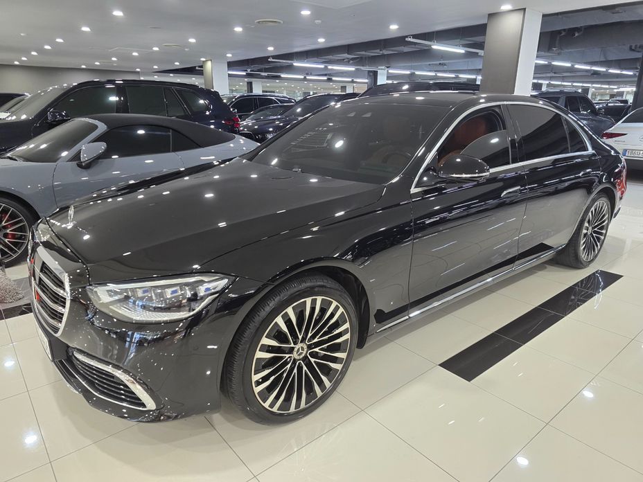 Mercedes-Benz S-Class 2023