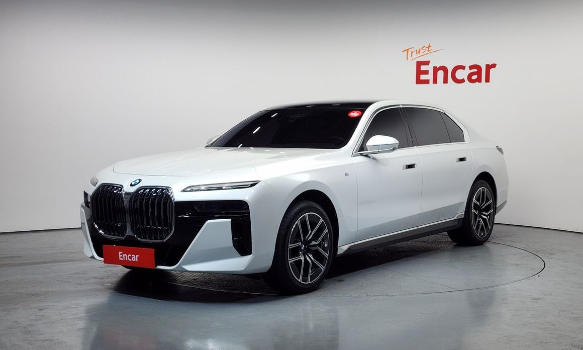 BMW 7-Series 2024
