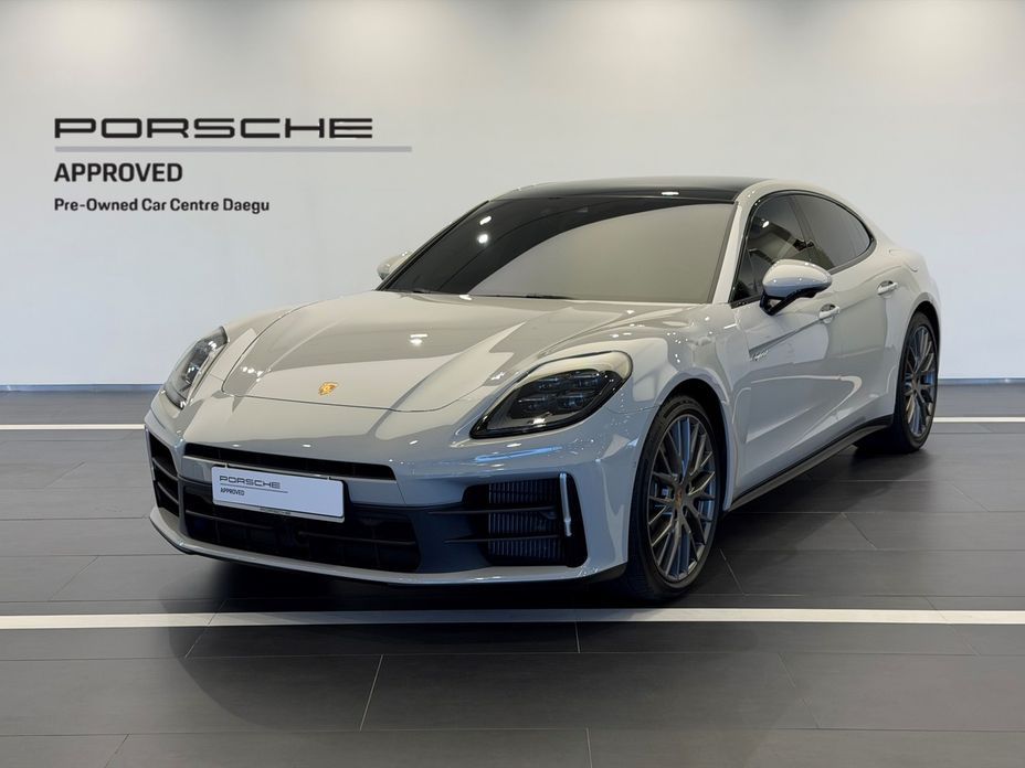 Porsche Panamera 2025