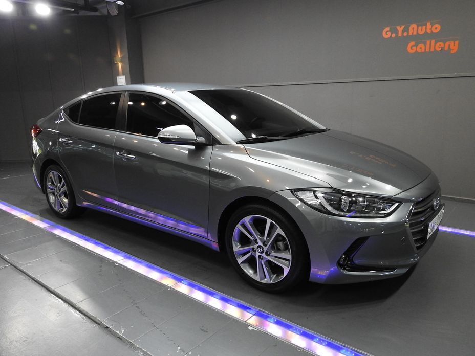 Hyundai AVANTE 2016