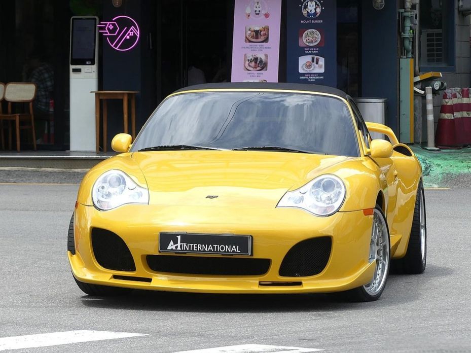 Porsche 911 2004