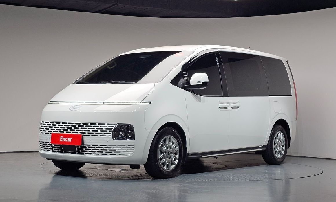 Hyundai Staria 2025