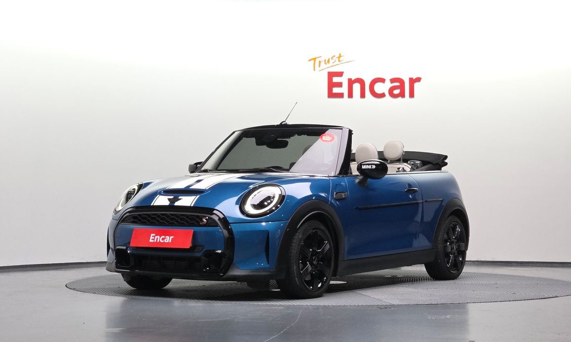 Mini Cooper Convertible 2023