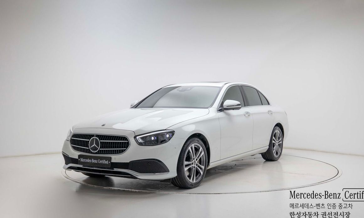 Mercedes-Benz E-Class 2021