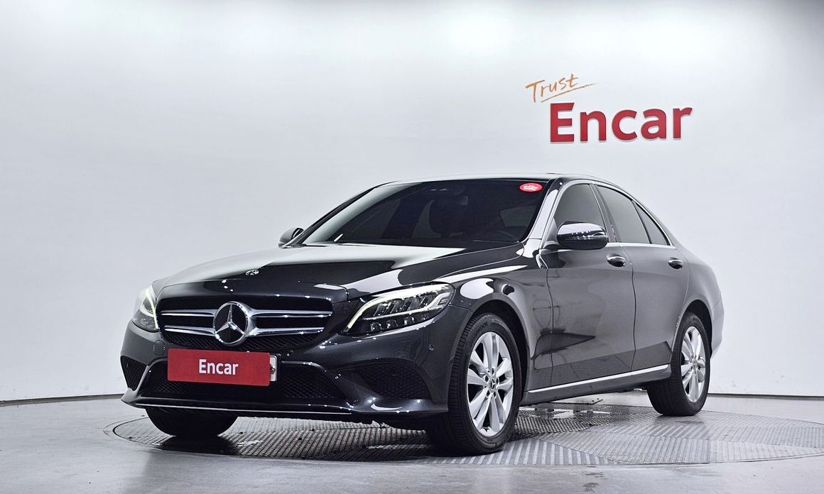 Mercedes-Benz C-Class 2020