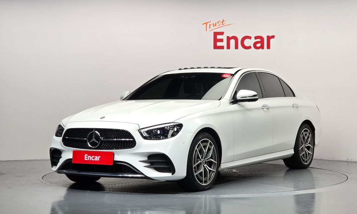 Mercedes-Benz E-Class 2022