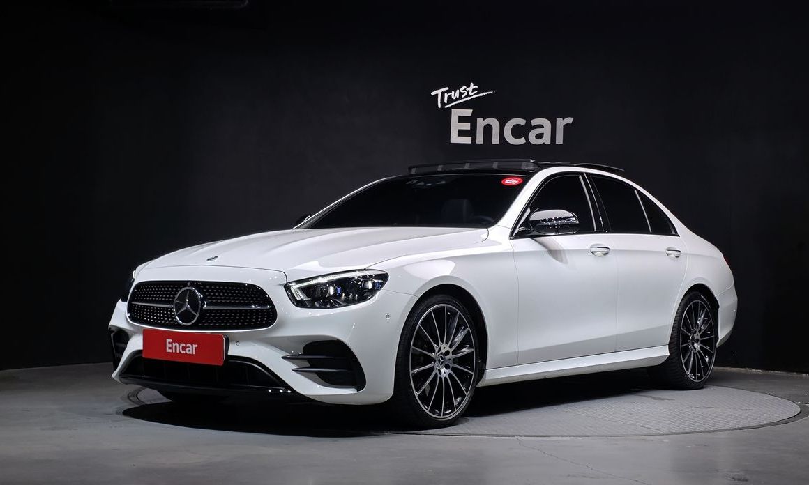 Mercedes-Benz E-Class 2023