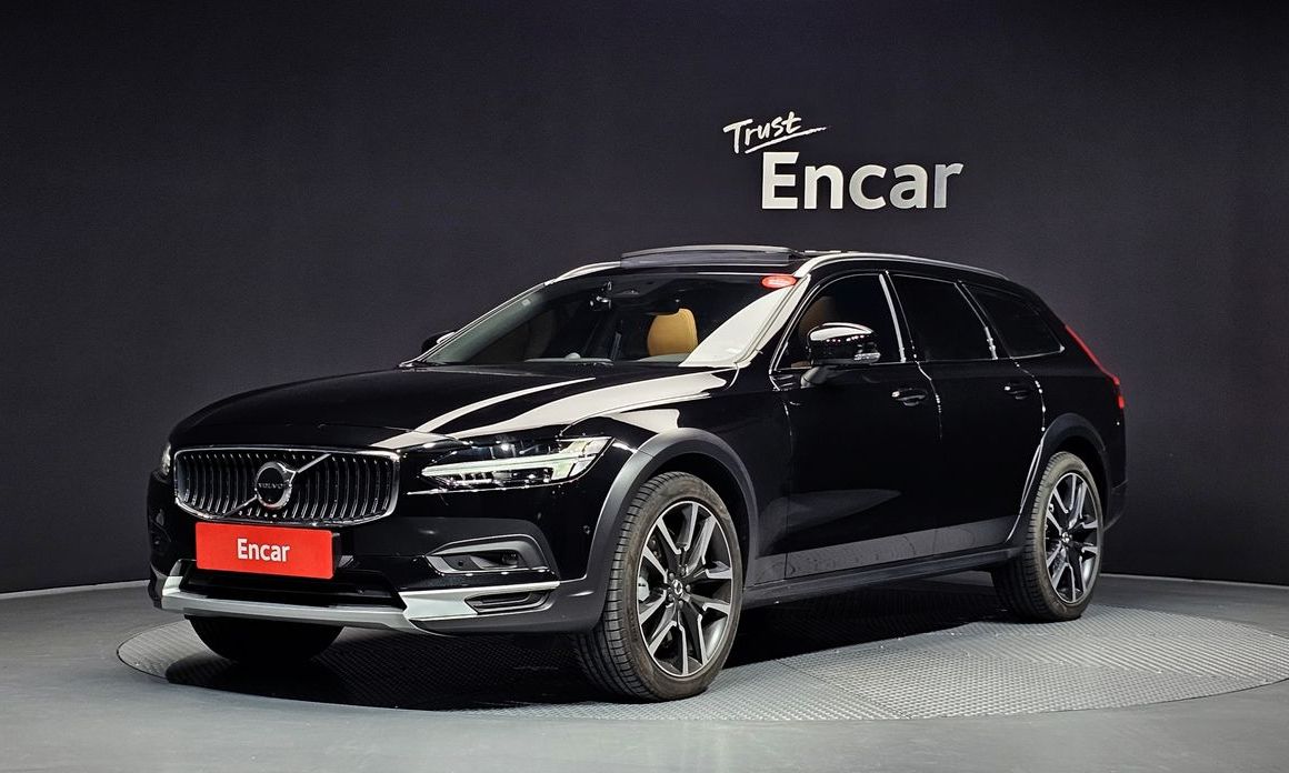 Volvo V90 2024