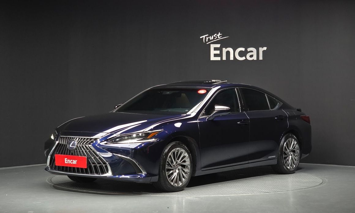 Lexus ES 2022