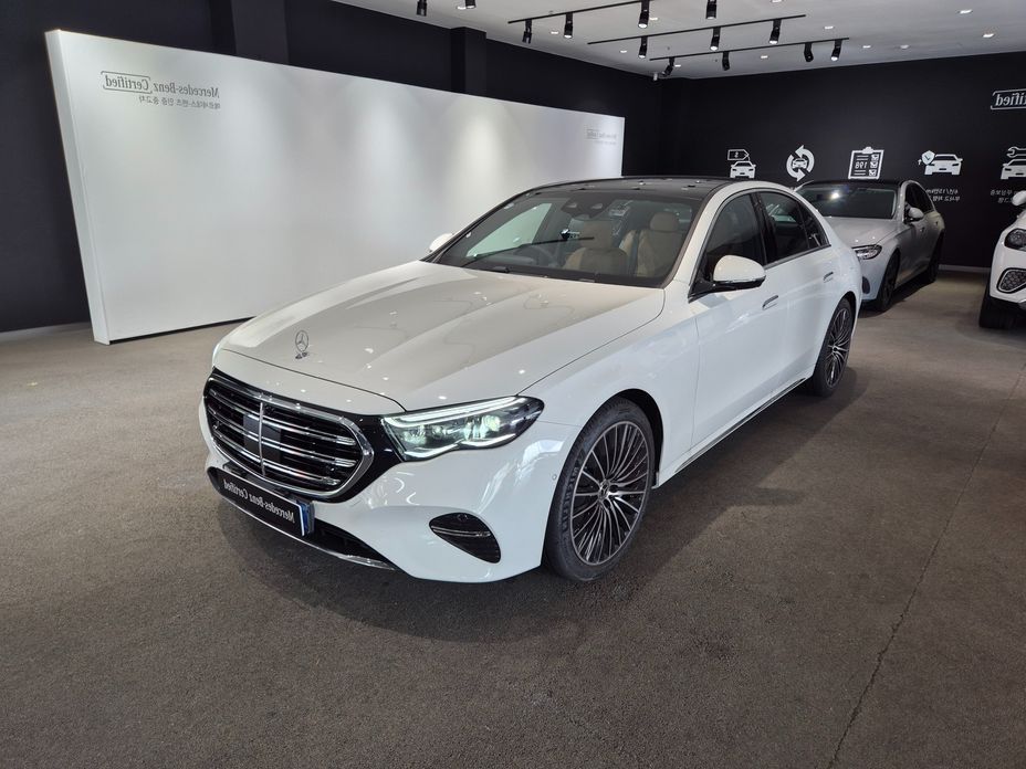 Mercedes-Benz E-Class 2026