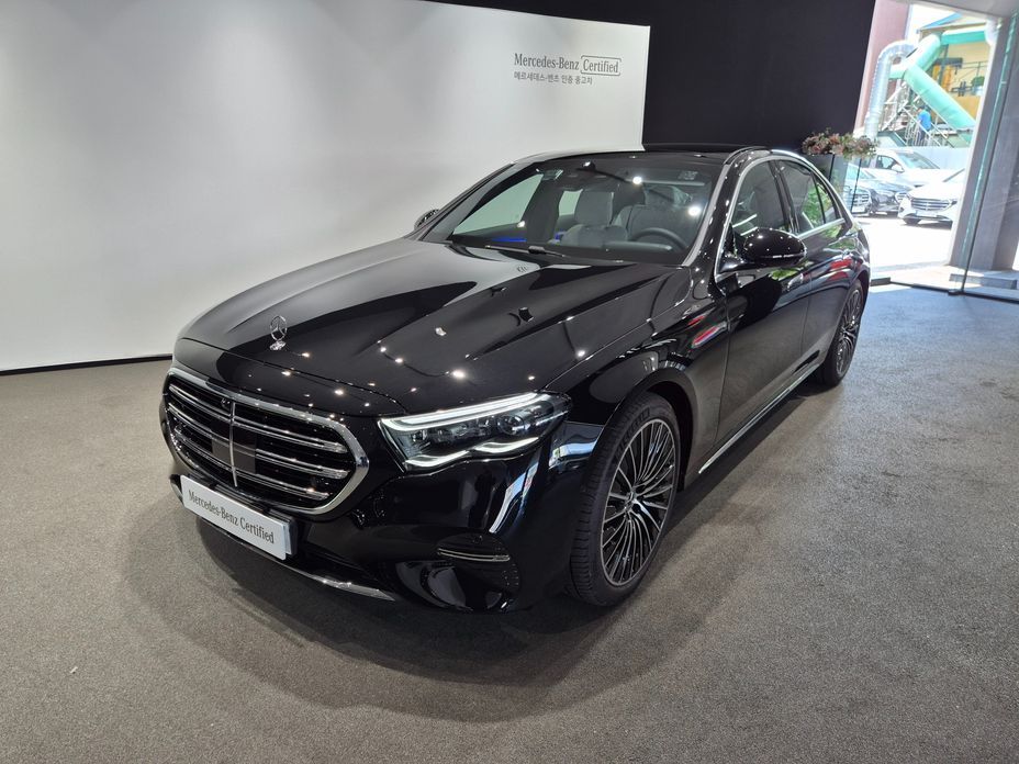 Mercedes-Benz E-Class 2026