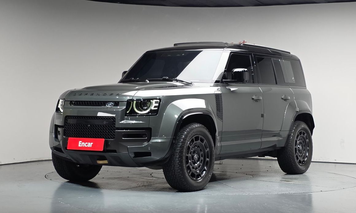 Land Rover Defender 2025