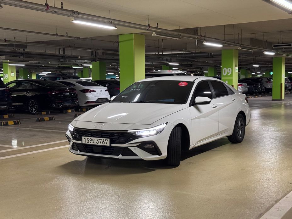 Hyundai AVANTE 2024