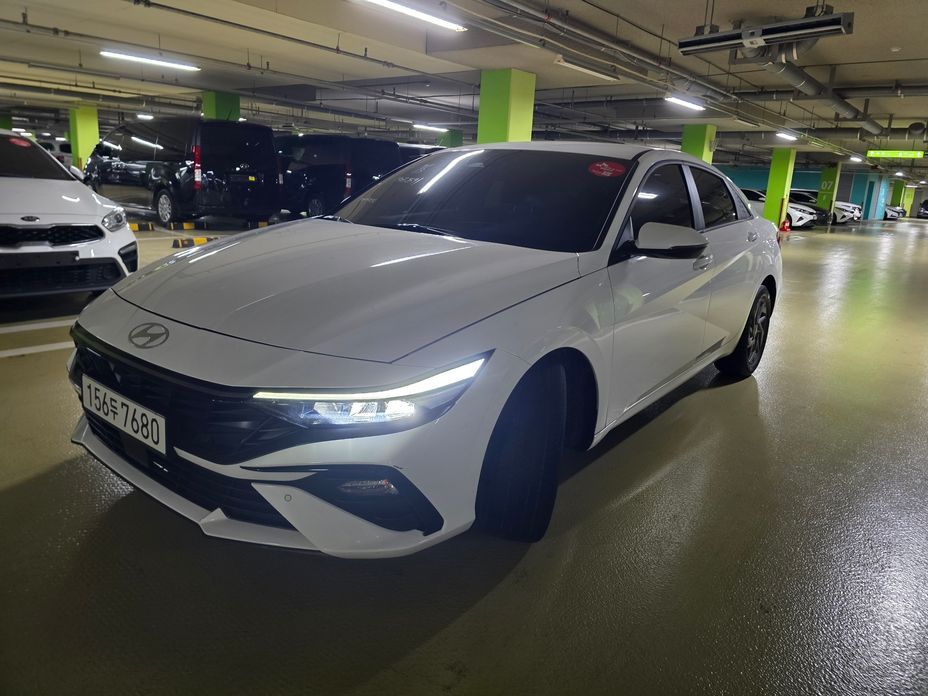 Hyundai AVANTE 2024