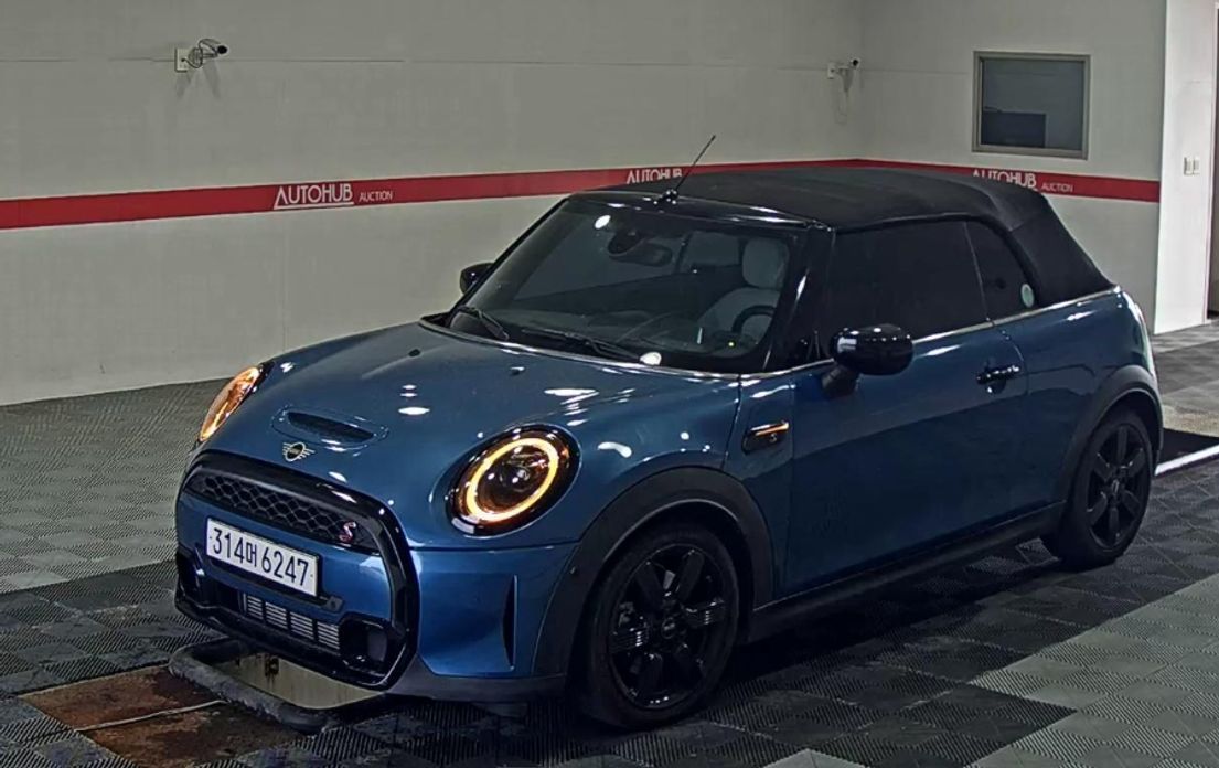 Mini Cooper Convertible 2023