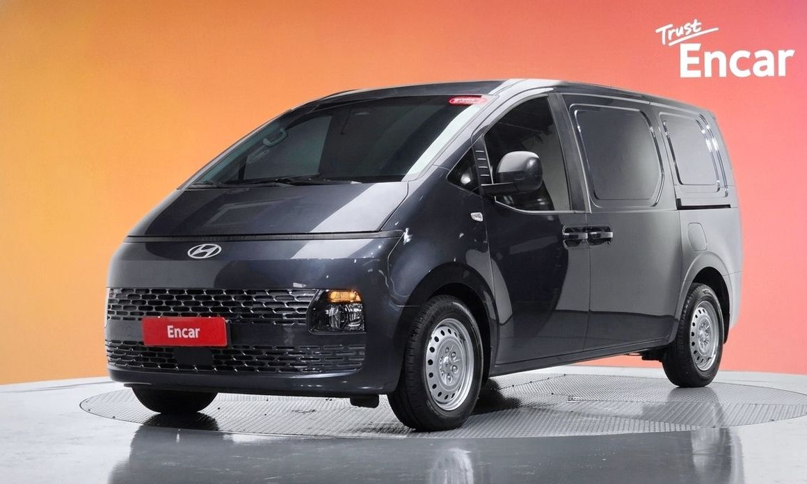 Hyundai Staria 2025